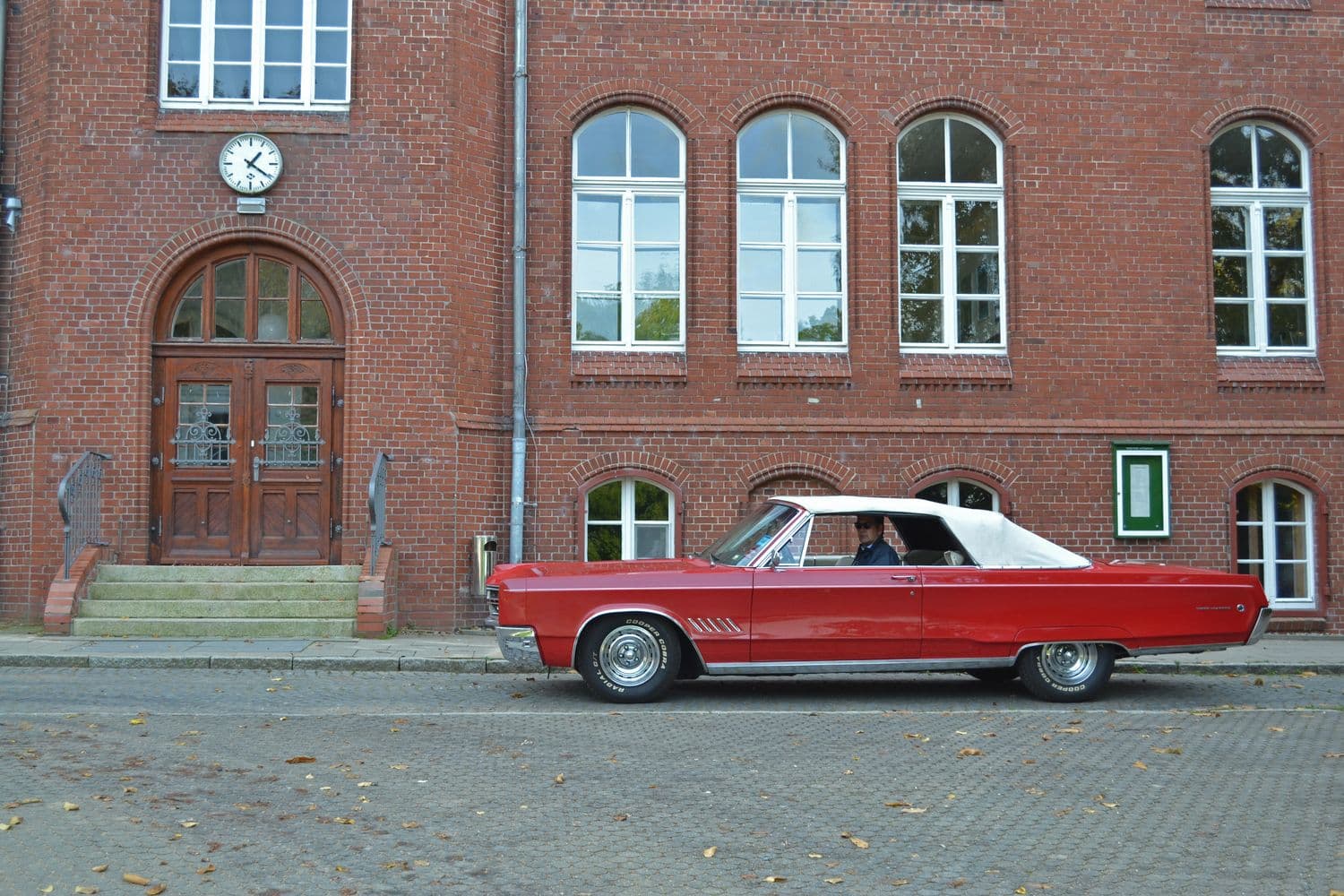 Chrysler 300 Convertible Panorama