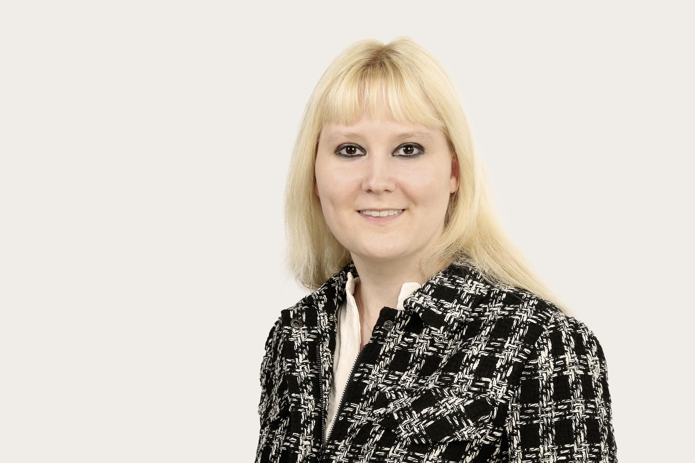 Mirjam Kaufmann-Biba, Claims Underwriter Commercial Lines